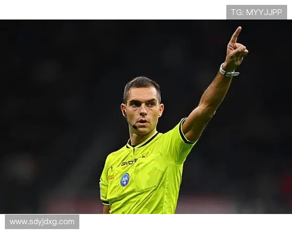 官方：意大利裁判马里亚尼将执法里尔vs皇马